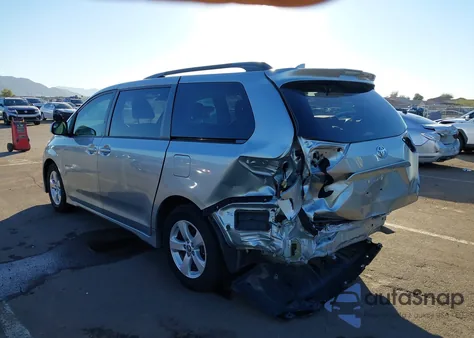 2020 Toyota Sienna Le из США, поврежденный, VIN 5TDKZ3DC1LS048337